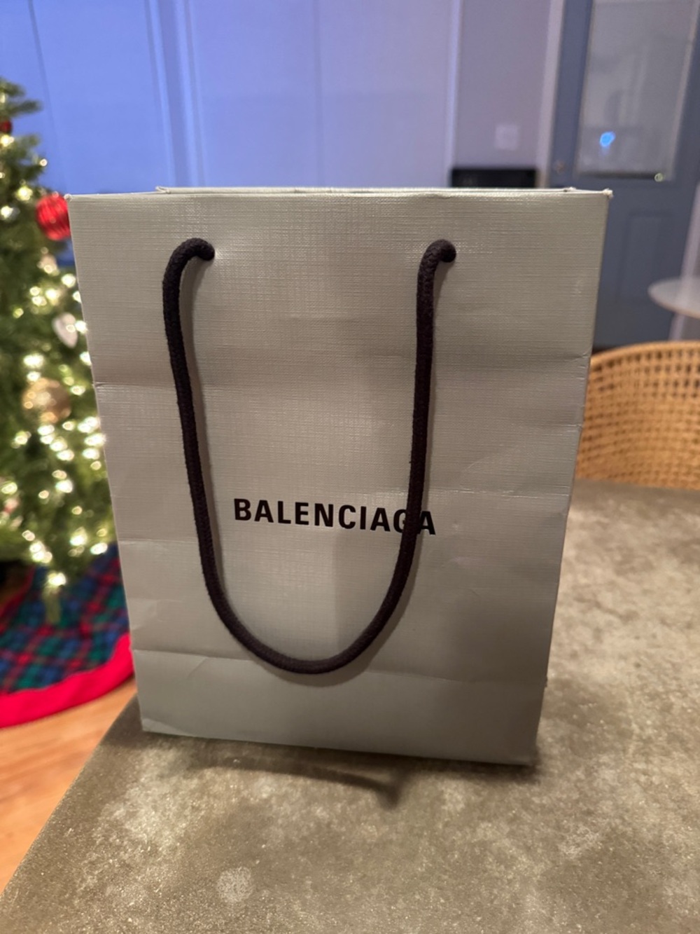 Balenciaga Glossy Black Round-Style Sunglasses - Picture 4 of 5